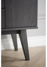 Barna alacsony komód tölgyfa dekorral 150x85 cm Filippa – Rowico