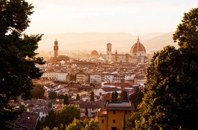 Fotográfia Elevated view over the city of Florence at sunset, Gary Yeowell