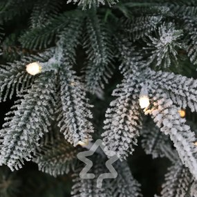 Havas Lucfenyő 600 LED 210 cm