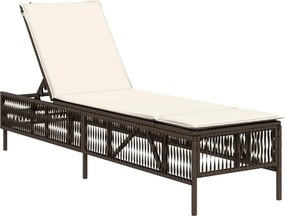 vidaXL barna polyrattan napozóágy párnával
