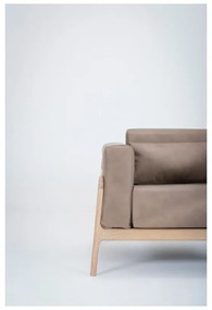 Fawn fotel tömör tölgyfa konstrukcióból világosbarna bivalybőr ülőpárnával - Gazzda