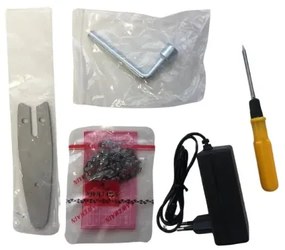 Akkus elektromos kézifűrész D01 + 2 x 21 V akkumulátor + tartalék lista + tartalék lánc + tok