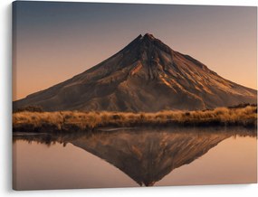 A Mount Taranaki visszaverődése, Új-Zéland (70x50 cm)