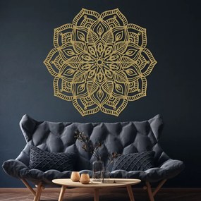 Fából készült mandala a falon | COUNESS