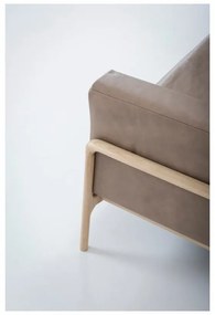 Fawn mandulabarna kanapé bivalybőrből, tömör tölgyfa szerkezettel, 240 cm - Gazzda