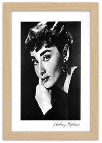 Gario Poszter Audrey Hepburn portréja A keret színe: Természetes, Méret: 70 x 100 cm