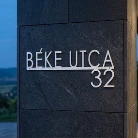 Fém egyedi házszámtábla utcanévvel – lézervágott precizítással