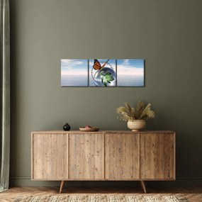 Pillangó képe egy üveggolyón (órával) (90x30 cm)