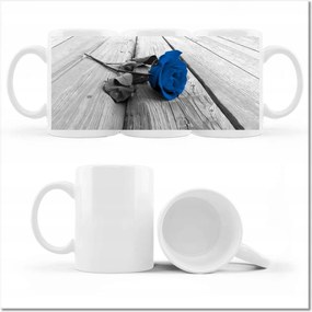 Fotó bögre Kék rózsa a deszkákon