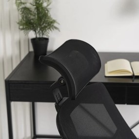 Irodai Forgószék Fekete Színben. BENTO