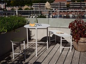 Világosszürke fém kerti pad Disc – Zone