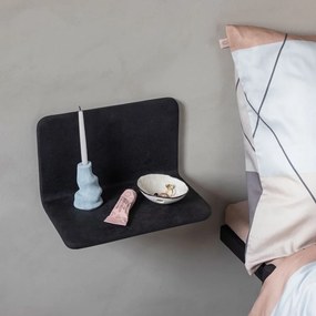 Fekete fali polc kő dekorral Art Studio – Mette Ditmer Denmark