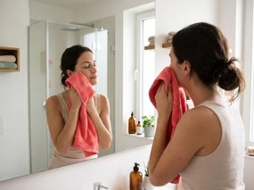 Törölköző NORIELLE 50x90 cm piros, 100% pamut