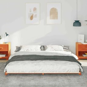 Földi ágykeret Viaszbarna 200 x 200 cm Tömör fenyőfa