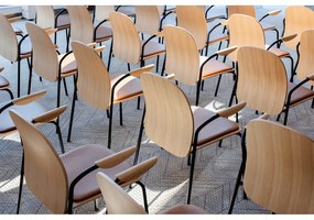 Natúr színű karfás-rakásolható étkezőszék szett 2 db-os tölgyfa dekorral Book – Gazzda