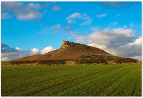 Poszterek 185x125 Hegy a mező mögött
