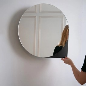 Fekete fém fali tükrös fürdőszoba szekrény 55x55 cm Sonnet – Spinder Design