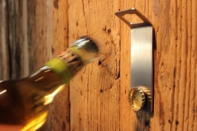 Nástěnný otvírák s magnetem JOHNNY CATCH MAGNET - Höfats