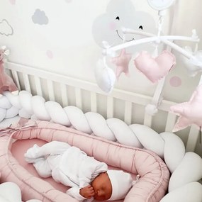 INSPIO Babaszoba falmatrica - Felhők pöttyökkel