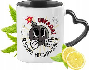 Fekete bögre szĂv alakĂș fĂŒllel ĂłvĂłnĆnek ajĂĄndĂ©kba