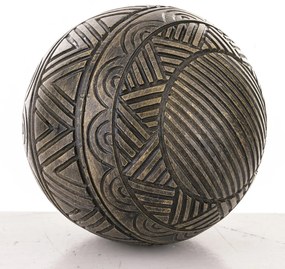 Avila design rejtélyes faragott gömb asztali dekorációs szobor barna műanyag 10x10x10cm
