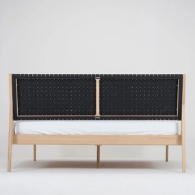 Fekete-natúr színű tölgyfa franciaágy 180x200 cm Fawn – Gazzda