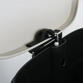 Matt fehér acél pedálos szemetes 50 l Akira – Spirella