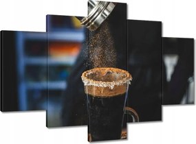 Képek 150x105 A csapos koktél bárt készít