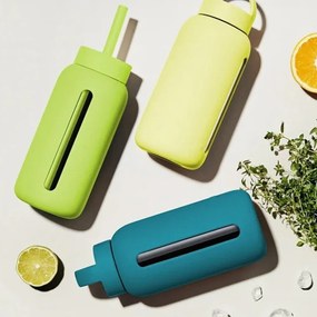 Zöld utazó ivópalack 720 ml Electric Lime – Muuki