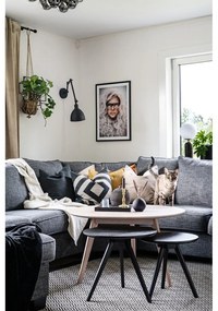 Natúr színű kerek dohányzóasztal tölgyfa dekorral 90x90 cm Yumi - Rowico