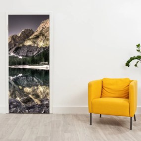 Fotótapéta ajtóra - Tó a hegyekben (95x205cm)
