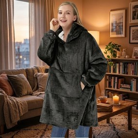 VERK Ujjakkal és kapucnival ellátott takaró - Huggle Hoodie - black