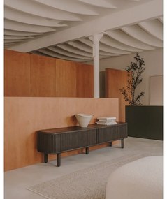 Sötétbarna TV-állvány kőrisfa dekorral 200x50 cm Mailen – Kave Home