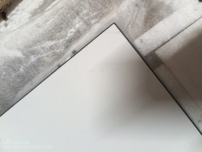 AKCIÓ Fehér szekrény mosdó alá MASON BL13, fekete magasfényű HG II. osztály