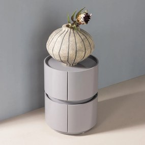 Világosszürke fényes éjjeliszekrény Lunex – WOOOD