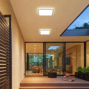 Brilagi - ULTRA SLIM fürdőszobai mennyezeti LED lámpa/18W/230V 30x30 cm ezüst IP54