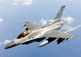 Fotográfia General Dynamics F-16 Falcon in flight, Stocktrek