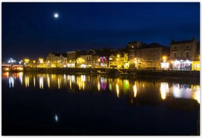 Poszterek 200x135 Hold a vízben