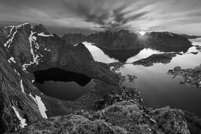 Fotótapéta hegyi panoráma fekete-fehérben