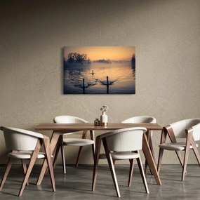 Hattyúk a vizen és a ködben képe (90x60 cm)