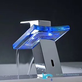 Álló mosdócsaptelep EYN cq0812 LED-világítással, vízeséses kifolyóval, több színváltozatban