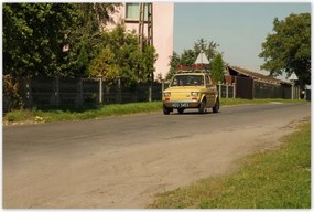 Poszterek 120x80 Kisautó Fiat 126p Köhögés