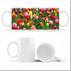 Nyomott mintás bögre Színes tulipánok a réten