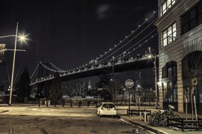 Poszter 45x30cm Esti kilátás a Manhattan hídra az utcáról, Assaf Frank