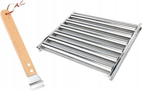 Rozsdamentes acélból készült grillező szerszámok hot dogokhoz.