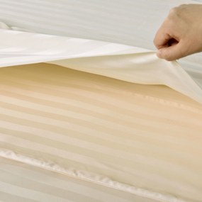 JASMINE mikroszálas ágyneműhuzat, pezsgőszínű – 2 cm-es csíkos, szállodai zsebes Ágyneműhuzat mérete: 70 x 90 cm | 140 x 200 cm