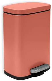 Terrakotta színű acél pedálos szemetes 5 l Akira – Spirella