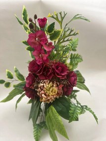 Kompozíció Virágok a sírhoz temető csokor váza művirágok