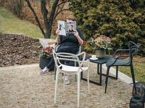 4 db világosszürke KATO műanyag szék készlet