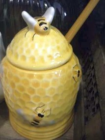 Méhecskés méztartó mézcsurgatóval,kerámia,kézzel festett-2,5dl
